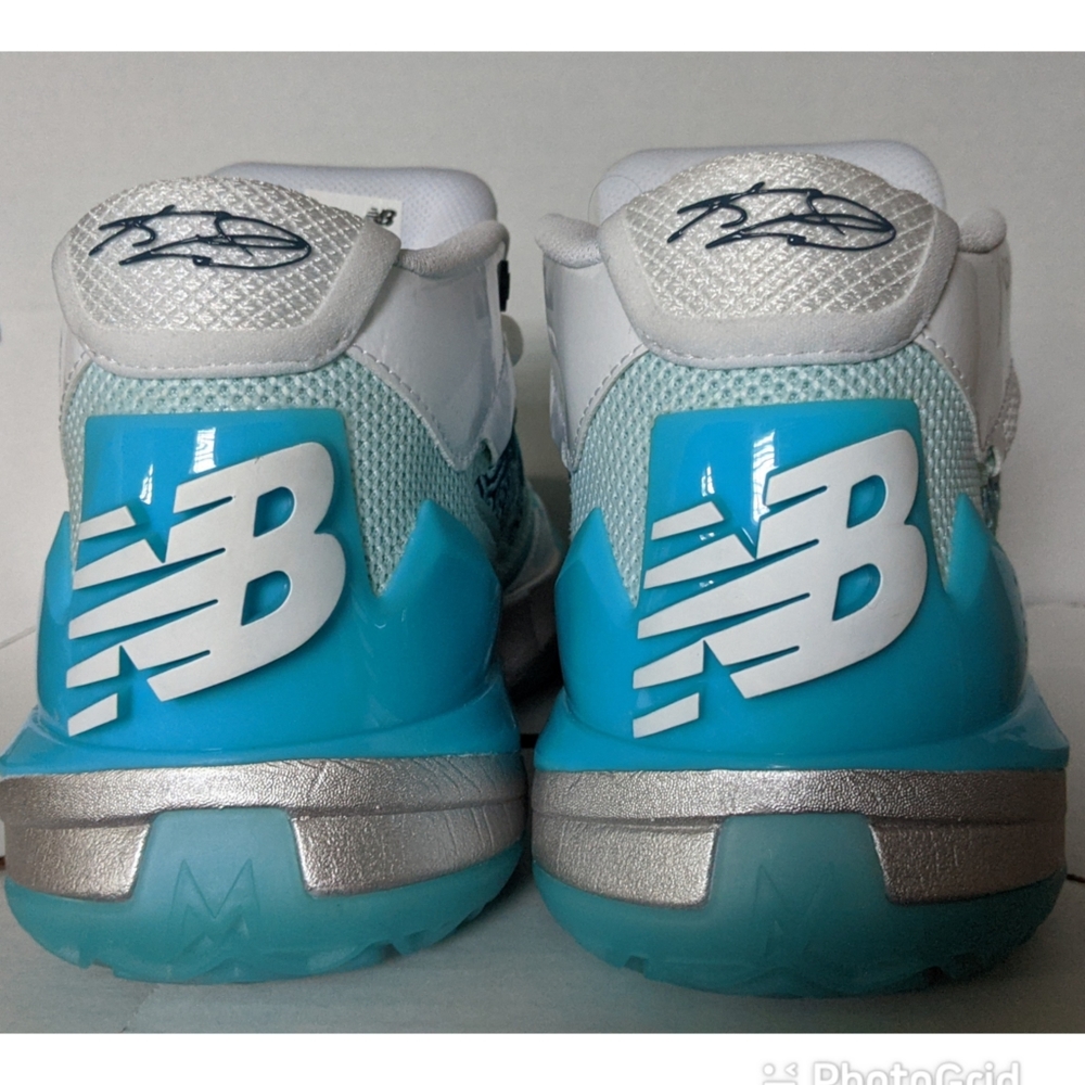 New balance shoes - Picture 3 of 3
